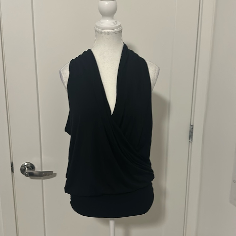 Amour Vert top size M black NWOT